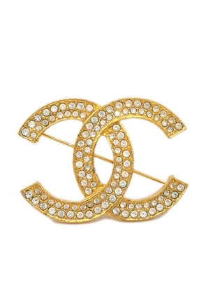 CHANEL Pre-Owned 1990-2000s CC rhinestone-embellished brooch - Gold