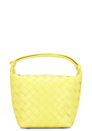 Bottega Veneta Candy Wallace Handbag in Sherbert & Gold - Yellow. Size all.