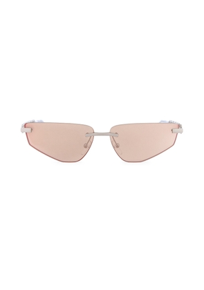 Dolce & Gabbana Cat Eye Sunglasses in Iridescent - Metallic Silver. Size all.