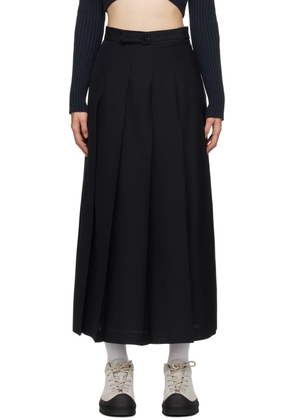 AURALEE Black Pleated Midi Skirt