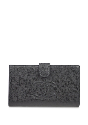 CHANEL Pre-Owned 2002 CC leather wallet - Black