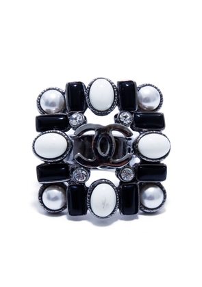 CHANEL Pre-Owned 2006 CC stone-pendant ring - Black