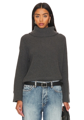 525 Giana Sweater in Grey. Size S, XL, XS.