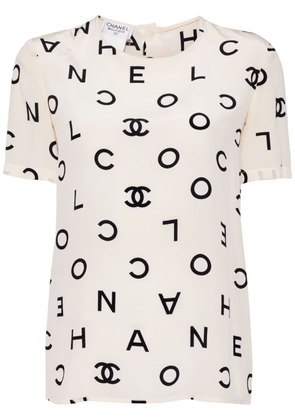 CHANEL Pre-Owned 1990s logo-print silk T-shirt - Neutrals