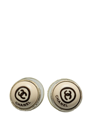 CHANEL Pre-Owned 2000 CC Push Back costume earrings - Silver