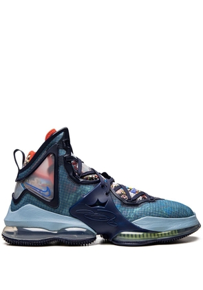 Nike LeBron 19 'Fast Food' sneakers - Blue