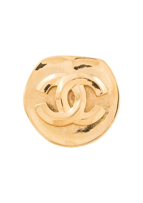 CHANEL Pre-Owned 1996 CC logo brooch - Gold