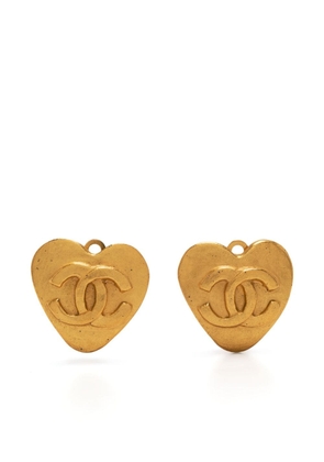 CHANEL Pre-Owned 1995 CC heart clip-on earrings - Gold