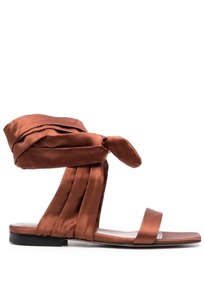 The Attico ankle-tie flat sandals - Brown