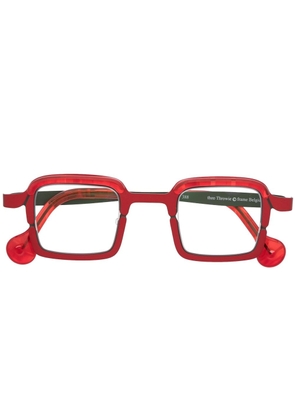 Theo Eyewear square-frame glasses - Red