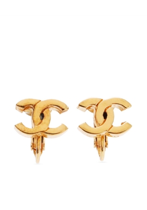 CHANEL Pre-Owned CC clip-on earrings - Gold