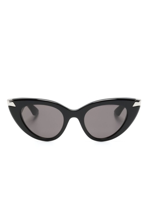 Alexander McQueen Eyewear AM0442S cat-eye sunglasses - Black