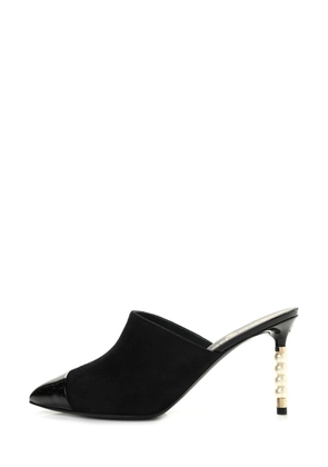 CHANEL Pre-Owned faux-pearl heels mules - Black