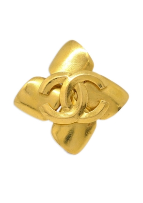 CHANEL Pre-Owned 1996 CC flower brooch - Gold