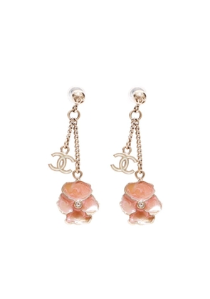 CHANEL Pre-Owned 2013 gold plated CC Flower drop earrings