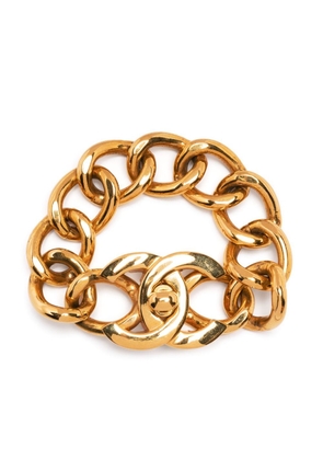 CHANEL Pre-Owned 1996 CC turn-lock chunky bracelet - Gold