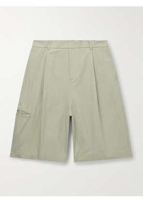 LE 17 SEPTEMBRE - Straight-Leg Pleated Nylon and Cotton-Blend Twill Bermuda Shorts - Men - Green - IT 44