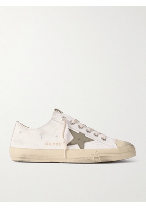 Golden Goose - V-Star 2 Distressed Leather Sneakers - Men - White - EU 39