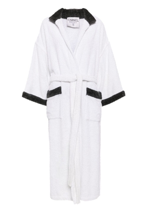 CHANEL Pre-Owned CC bath robe - White