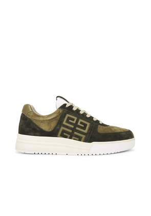 Givenchy G4 Low Top Sneaker in Golden Green - Olive. Size 41 (also in 42, 43, 44, 45).