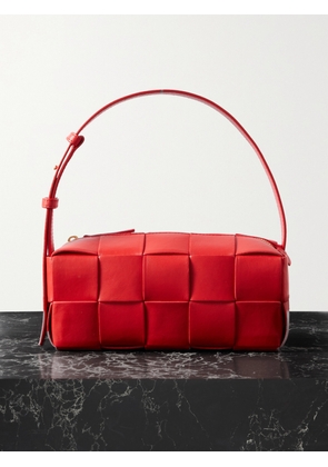 Bottega Veneta - Brick Cassette Small Intrecciato Leather Shoulder Bag - Red - One size