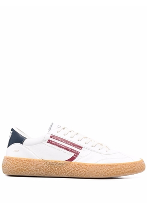 Puraai low-top lace-up sneakers - White