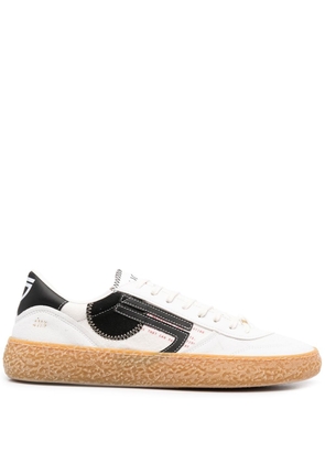 Puraai logo low-top sneakers - White