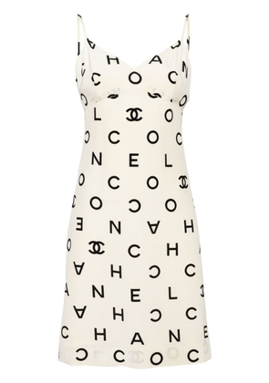 CHANEL Pre-Owned 1997 Coco-print silk mini dress - White