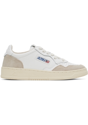 AUTRY White & Beige Medalist Low Sneakers