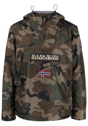 Napapijri logo-patch camouflage-print jacket - Green