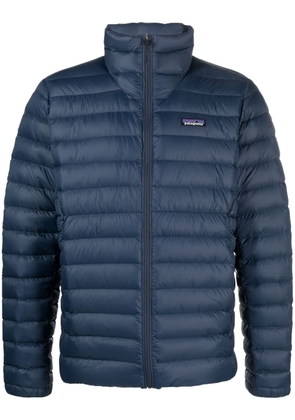 Patagonia logo-patch feather-down jacket - Blue