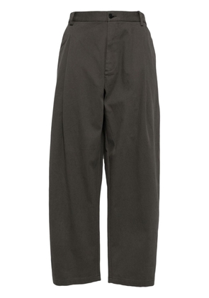 CROQUIS pleat-detailing tapered trousers - Grey