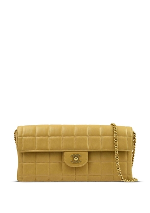 CHANEL Pre-Owned 2000 East West shoulder bag - Neutrals