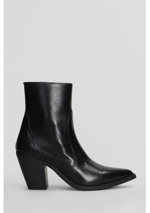 Julie Dee Texan Ankle Boots In Black Leather