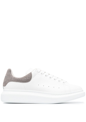 Alexander McQueen Oversized leather sneakers - White