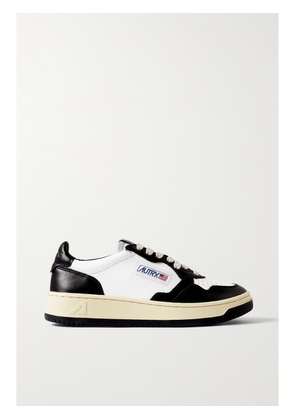Autry - Medalist Low Leather Sneakers - Black - IT35,IT36,IT37,IT38,IT39,IT40,IT41,IT42