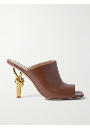 Bottega Veneta - Knot Leather Mules - Brown - EU 34,EU 34.5,EU 35,EU 35.5,EU 36,EU 36.5,EU 37,EU 37.5,EU 38,EU 38.5,EU 39,EU 39.5,EU 40,EU 40.5,EU 41,EU 41.5,EU 42