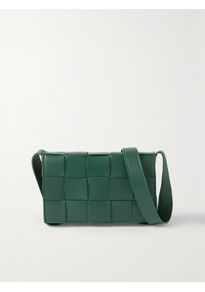 Bottega Veneta - Cassette Small Intrecciato Leather Shoulder Bag - Green - One size