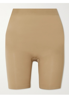 SKIMS - Seamless Sculpt Mid Thigh Shorts - Ochre - Neutrals - XXS,XS,S,M,L,XL,2XL,3XL,4XL