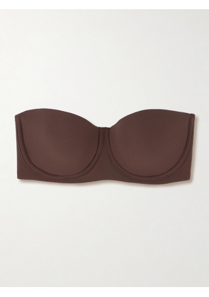 SKIMS - Fits Everybody Strapless Bra - Cocoa - Brown - 32A,34A,32B,34B,36B,38B,32C,34C,36C,38C,32D,34D,36D,38D,32DD,34DD,36DD,38DD,32DDD,34DDD