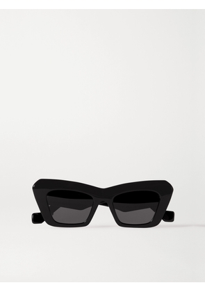 Loewe - Oversized Cat-eye Acetate Sunglasses - Black - One size