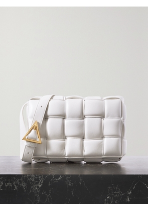 Bottega Veneta - Cassette Medium Padded Intrecciato Leather Shoulder Bag - White - One size