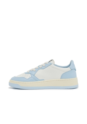 Autry Ladies Blue Wmns Medalist Low Top Sneakers