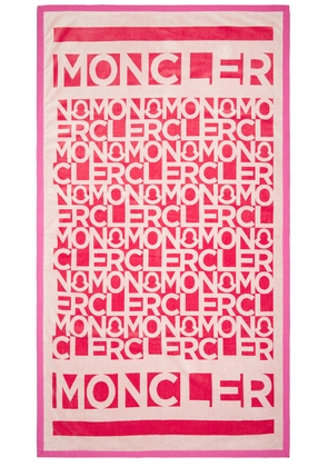 Moncler Logo Print Towel in Pink - Pink. Size all.