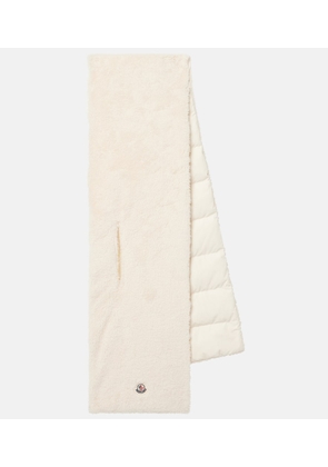 Moncler Teddy scarf