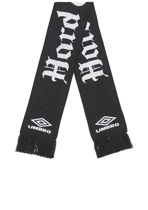 UMBRO Jacquard Check Scarf in Black - Black. Size all.
