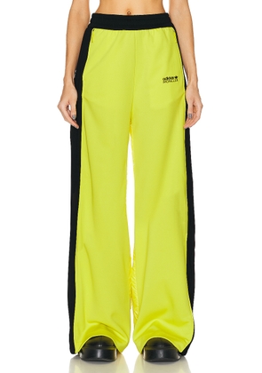 Moncler Genius x Adidas Sweat Bottoms in Yellow & Black - Yellow. Size XXS (also in ).