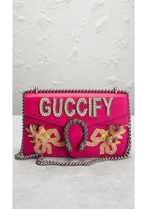 FWRD Renew Gucci Guccify Dionysus Shoulder Bag in Fuchsia.
