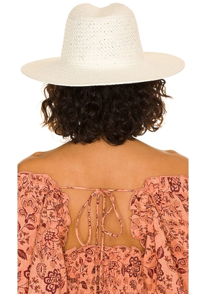 Hat Attack Vented Luxe Packable Hat in White.