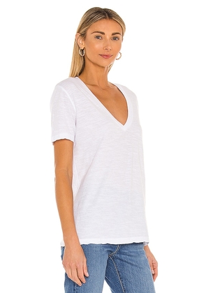 MONROW Oversized V Neck Tee in White. Size L. Also in M, S, XL, XS.